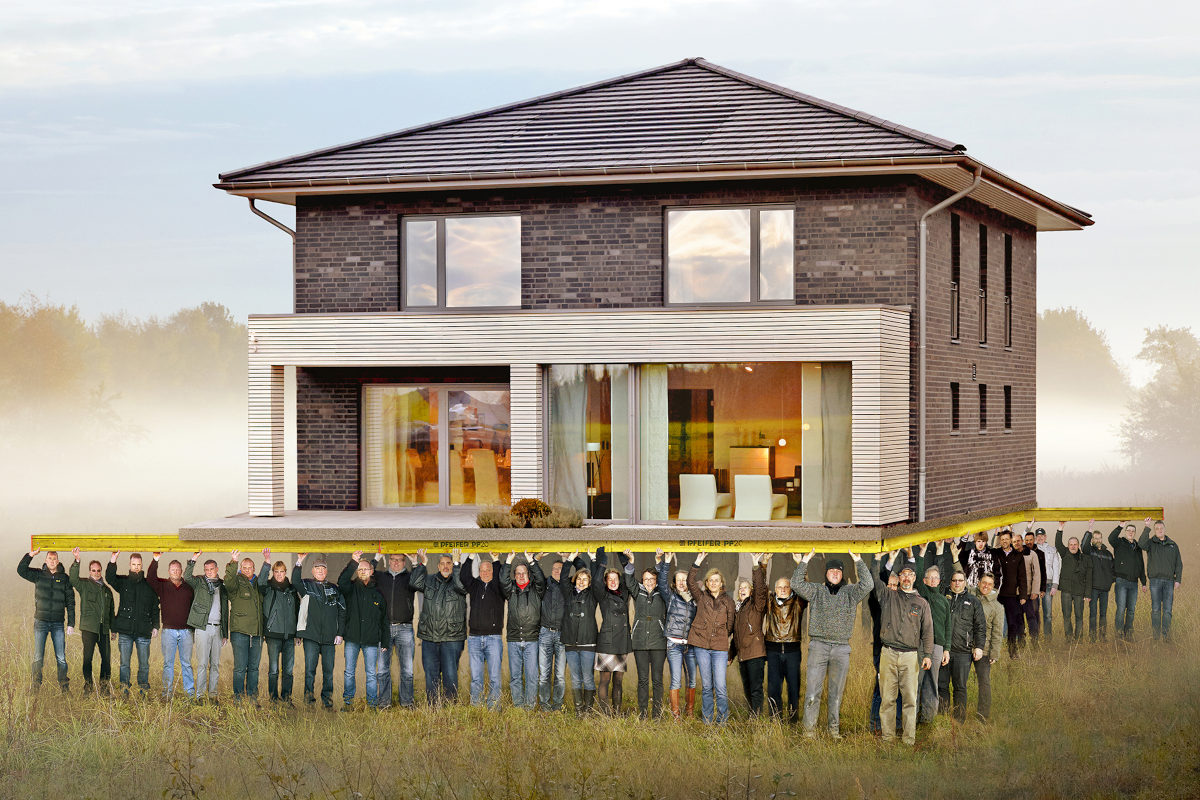 Das Team von Mittelstädt Haus - Ihr Partner für den schlüsselfertigen Hausbau in Hamburg, Stade und Cuxhaven - als Massivhaus